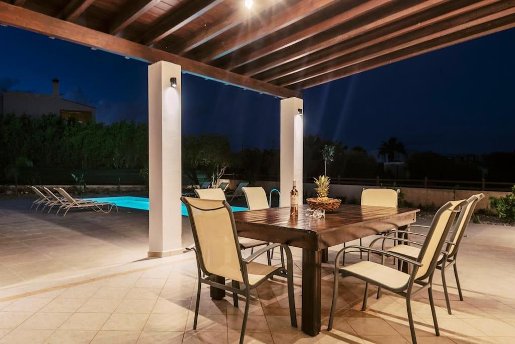 גנאדי Villa Maribia With Private Pool מראה חיצוני תמונה